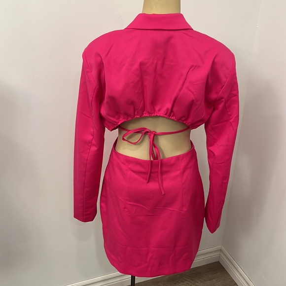 BNWOT Hot Barbie Pink Long Sleeves Blazer Dress - Picture 6 of 6